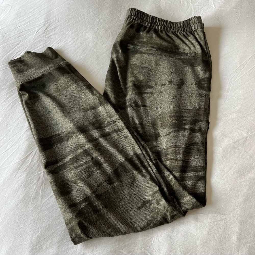 NWOT Stance Shelter Jogger - Picture 3 of 3